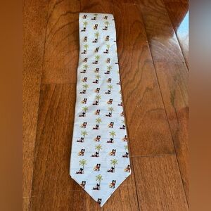 Mickey Mouse lounging under a palm tree tie, 100% Silk Walt Disney World Brand!